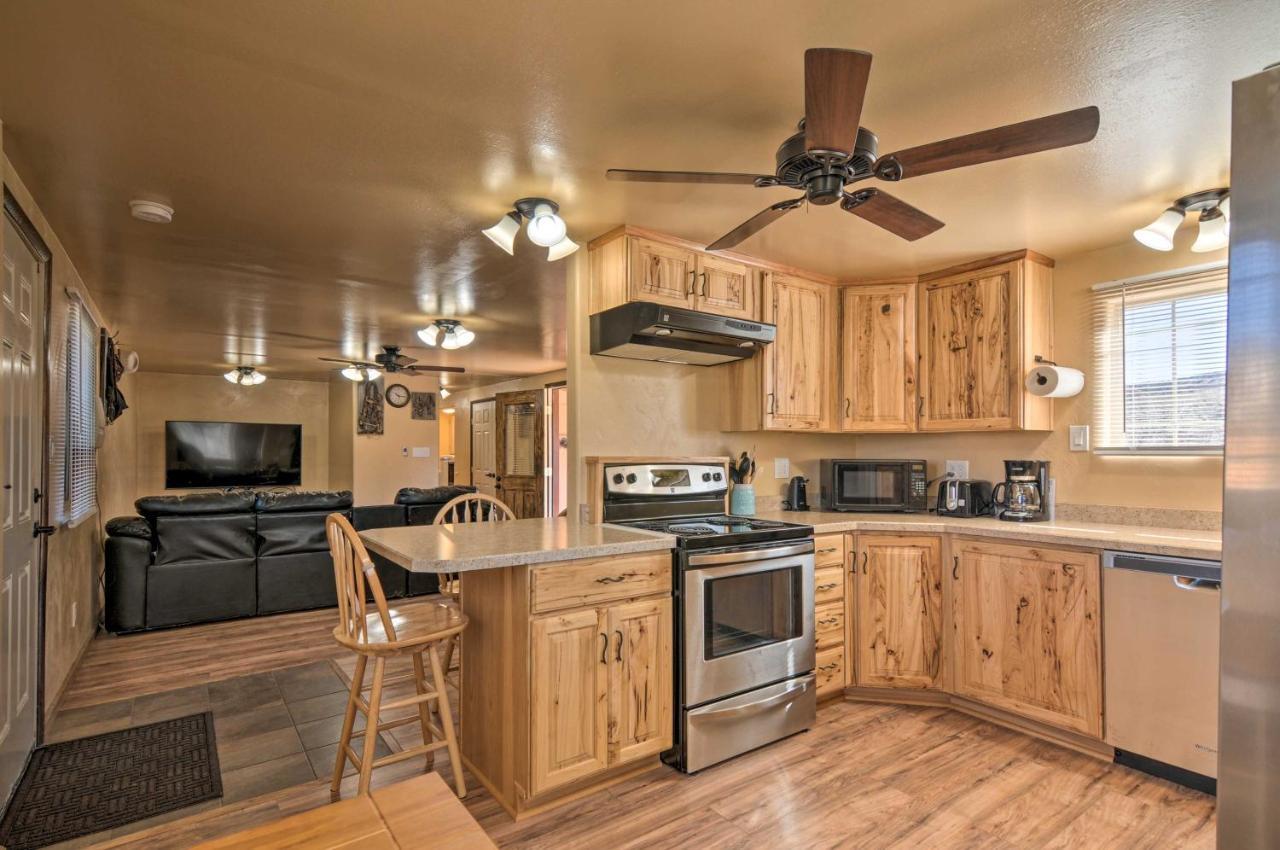 Cozy Home With Canyon Views 2 Mi To Grand Staircase Henrieville Luaran gambar