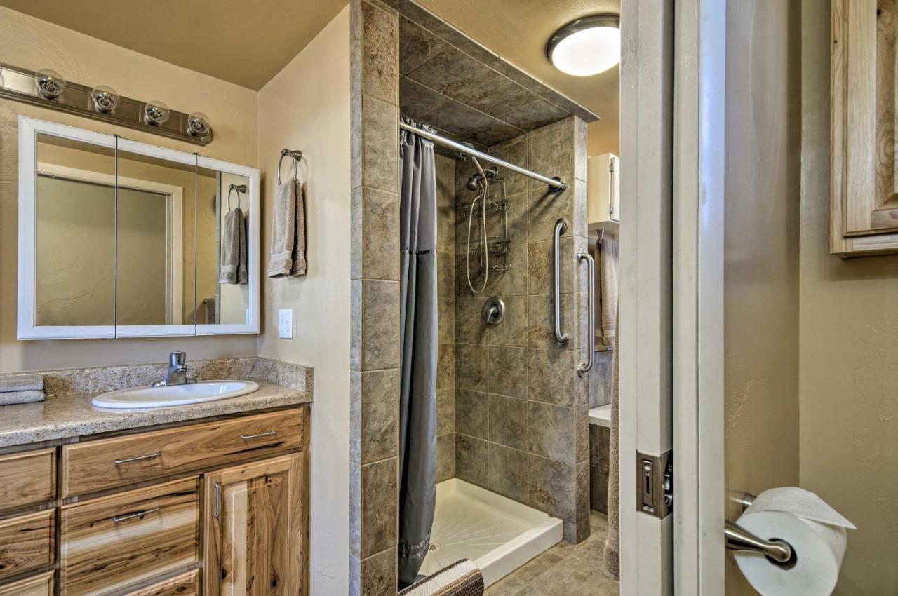 Cozy Home With Canyon Views 2 Mi To Grand Staircase Henrieville Luaran gambar