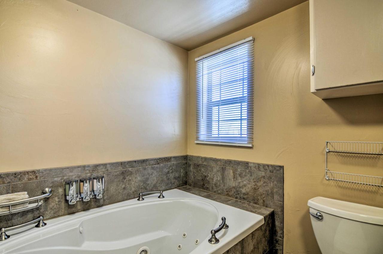 Cozy Home With Canyon Views 2 Mi To Grand Staircase Henrieville Luaran gambar