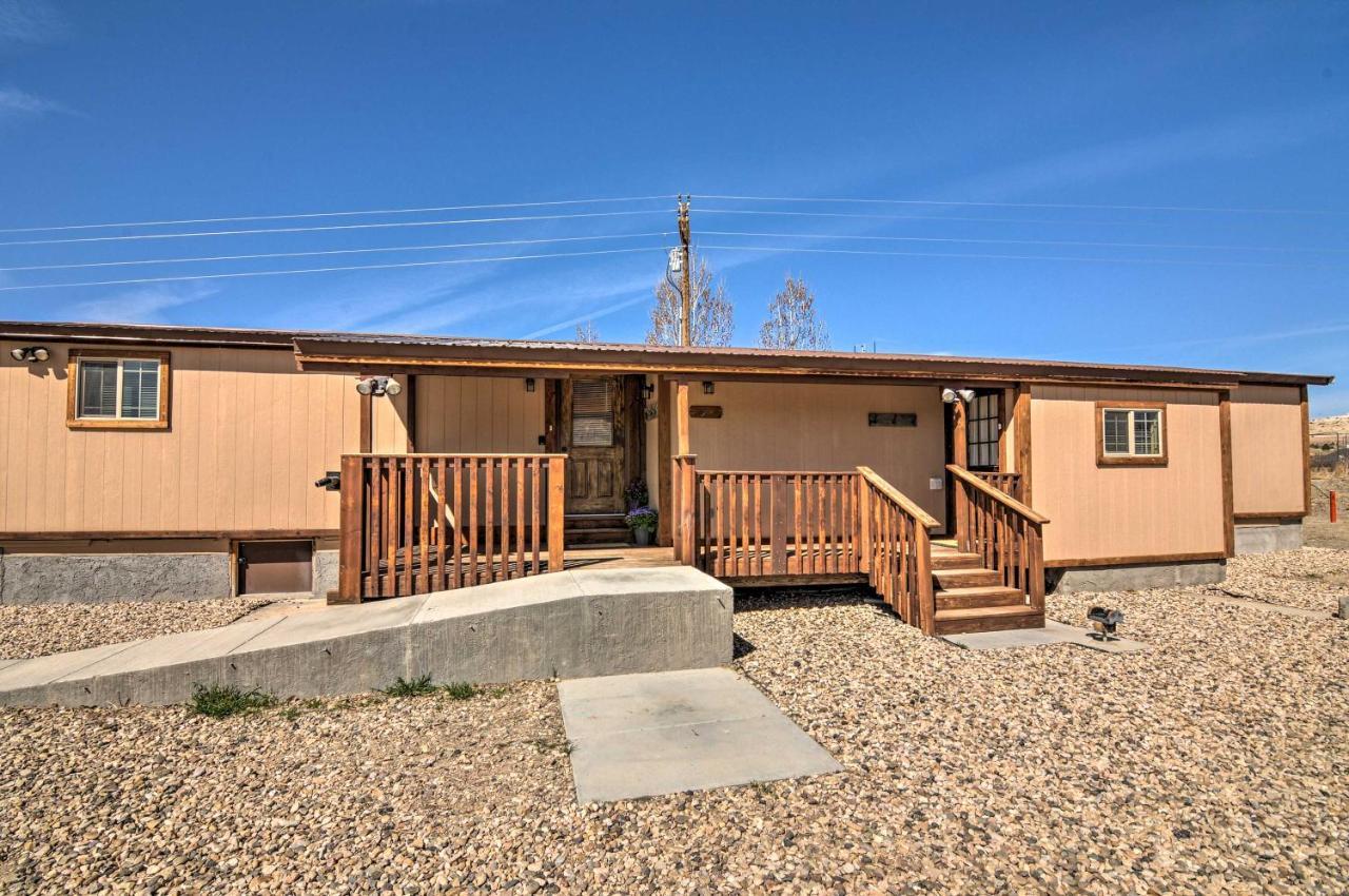 Cozy Home With Canyon Views 2 Mi To Grand Staircase Henrieville Luaran gambar