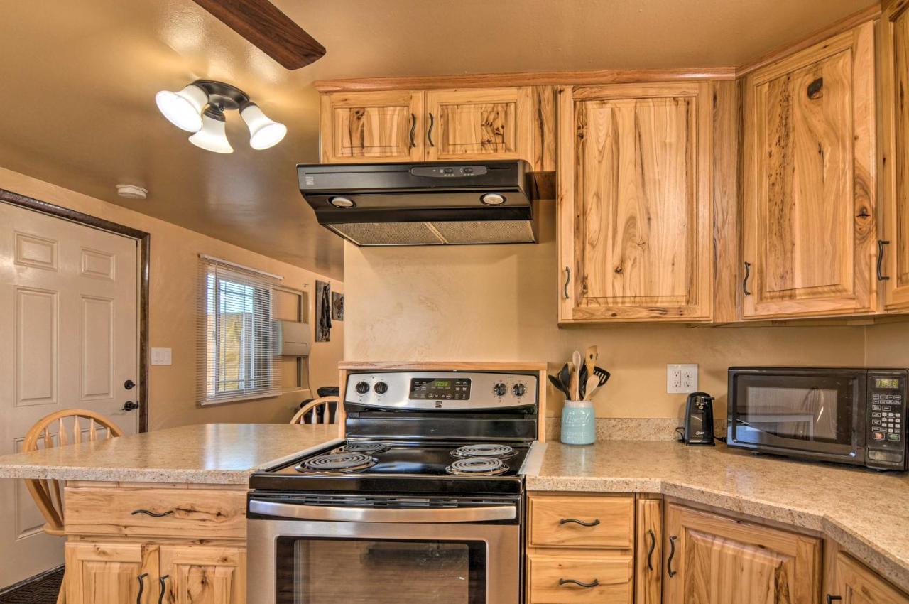 Cozy Home With Canyon Views 2 Mi To Grand Staircase Henrieville Luaran gambar