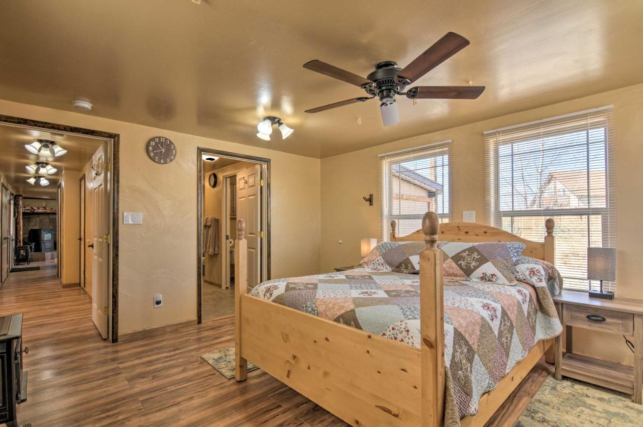 Cozy Home With Canyon Views 2 Mi To Grand Staircase Henrieville Luaran gambar