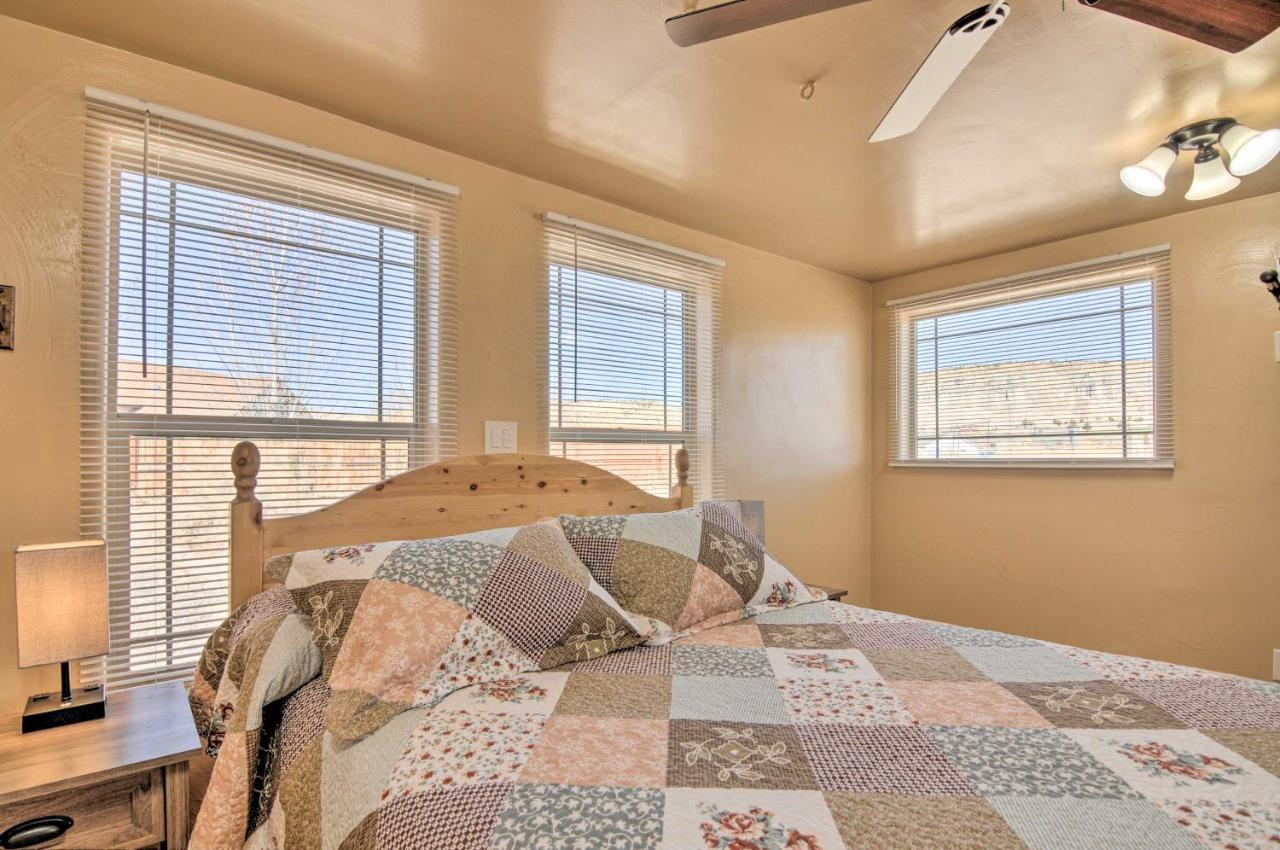 Cozy Home With Canyon Views 2 Mi To Grand Staircase Henrieville Luaran gambar